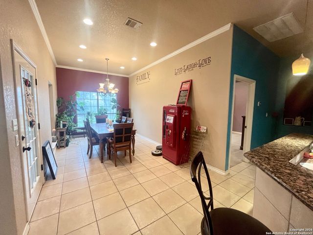 438 Rosewood Dr, La Vernia, TX 78121