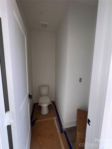 720 Inwood Hill Drive 9, Gastonia, NC 28056