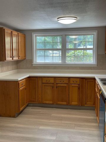 133 3rd Street B, Niceville, FL 32578