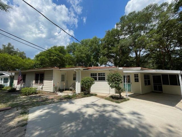 133 3rd Street B, Niceville, FL 32578