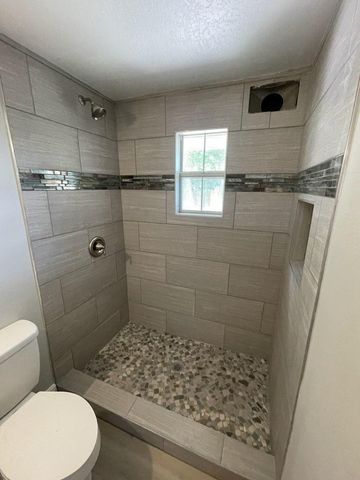 133 3rd Street B, Niceville, FL 32578