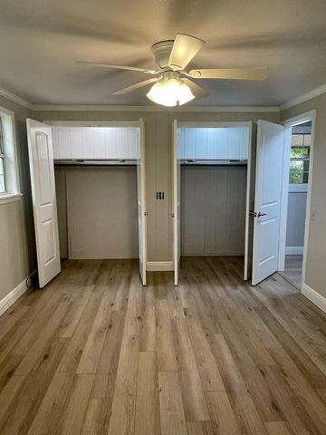 133 3rd Street B, Niceville, FL 32578