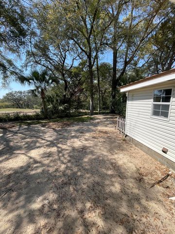 133 3rd Street B, Niceville, FL 32578