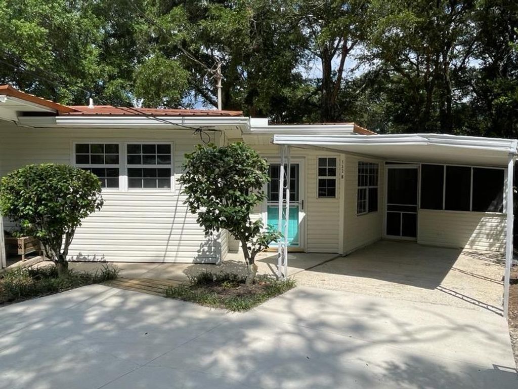 133 3rd Street B, Niceville, FL 32578