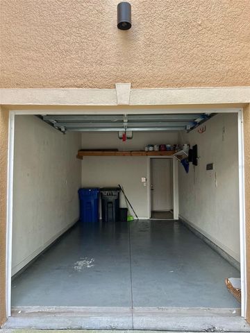 16304 PARKSTONE PALMS COURT, Tampa, FL 33647