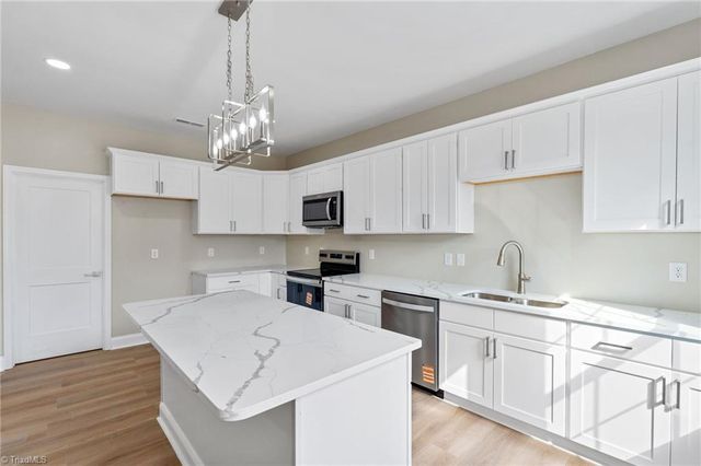 4464 Lane Street, Winston-salem, NC 27105