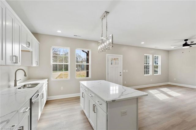 4464 Lane Street, Winston-salem, NC 27105