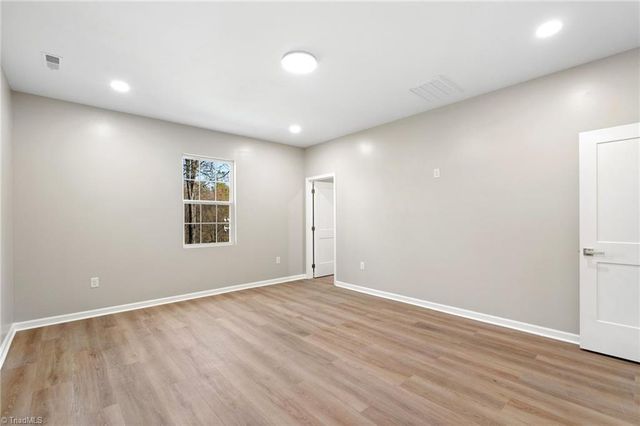 4464 Lane Street, Winston-salem, NC 27105