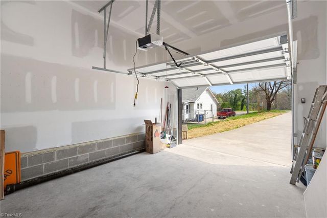 4464 Lane Street, Winston-salem, NC 27105