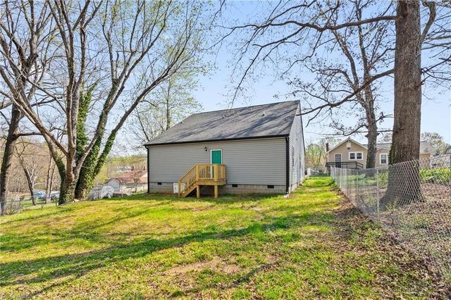 4464 Lane Street, Winston-salem, NC 27105