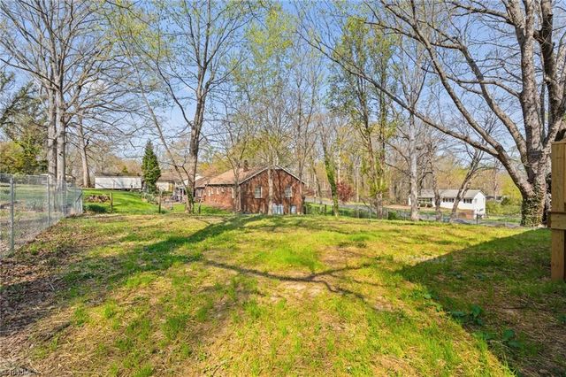 4464 Lane Street, Winston-salem, NC 27105