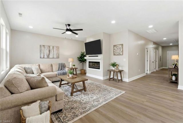 4464 Lane Street, Winston-salem, NC 27105