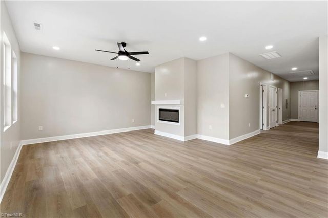 4464 Lane Street, Winston-salem, NC 27105