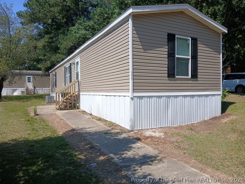 398 Bainbridge Ct, Fayetteville, NC 28301