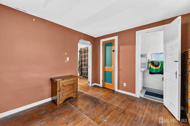 66 Charles Street, Metuchen, NJ 08840