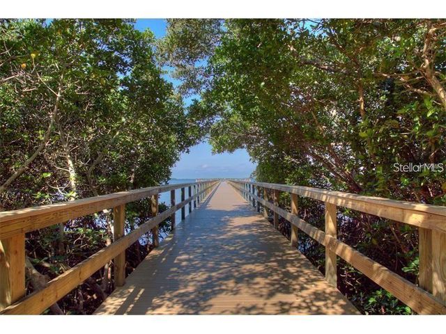 1507 LANTANA COURT, Palmetto, FL 34221