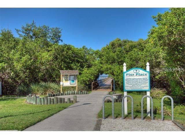 1507 LANTANA COURT, Palmetto, FL 34221