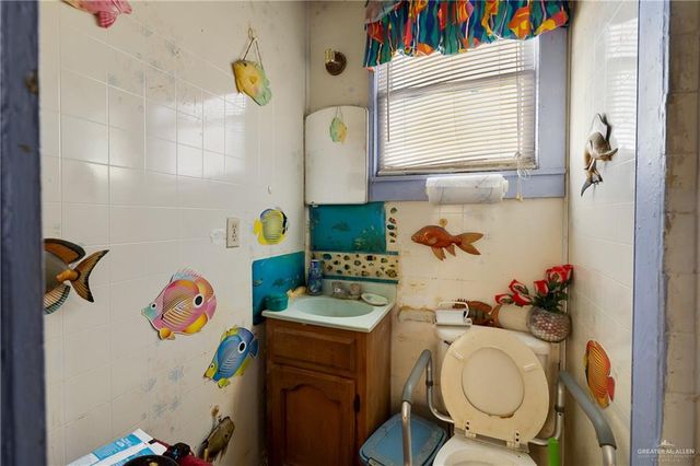 1113 W Chavez Street, Edinburg, TX 78541