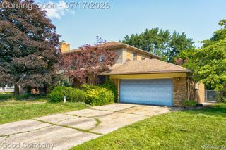 10 Millington Road, Pleasant Ridge, MI 48069
