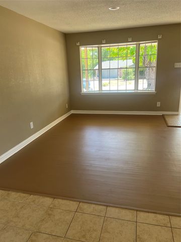 5809 Trio Lane, Dallas, TX 75241