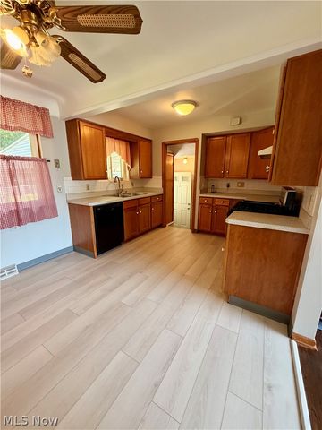 10121 Jasper Road, Cleveland, OH 44111