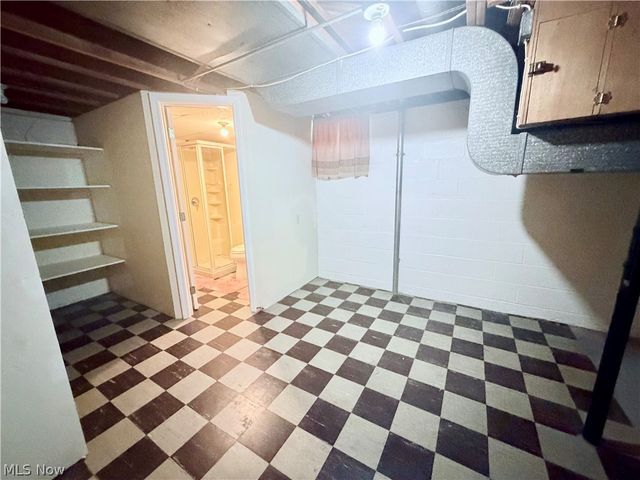 10121 Jasper Road, Cleveland, OH 44111
