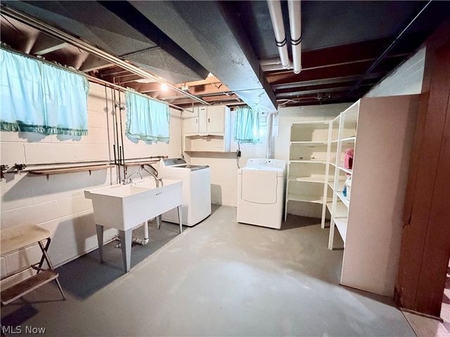 10121 Jasper Road, Cleveland, OH 44111