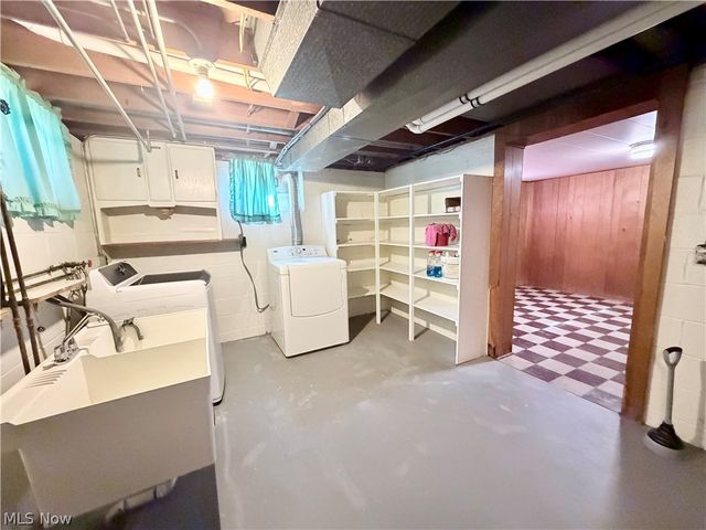 10121 Jasper Road, Cleveland, OH 44111