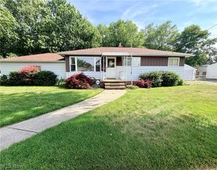 10121 Jasper Road, Cleveland, OH 44111