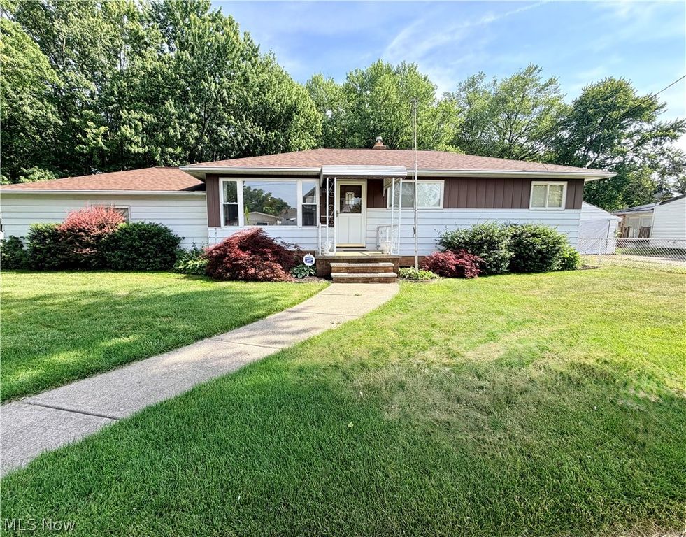 10121 Jasper Road, Cleveland, OH 44111