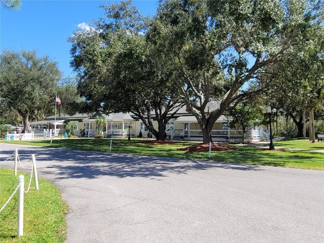 213 YORK COTTAGE DRIVE, Haines City, FL 33844
