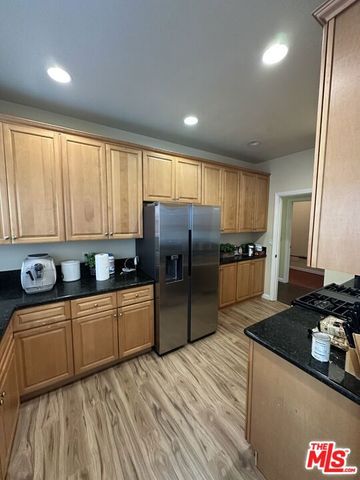 1400 S St Andrews Place, Los Angeles, CA 90019