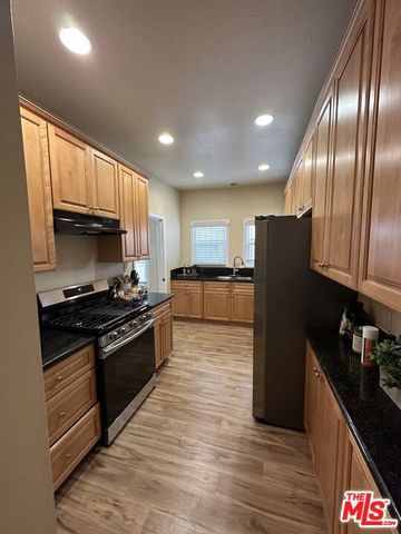 1400 S St Andrews Place, Los Angeles, CA 90019