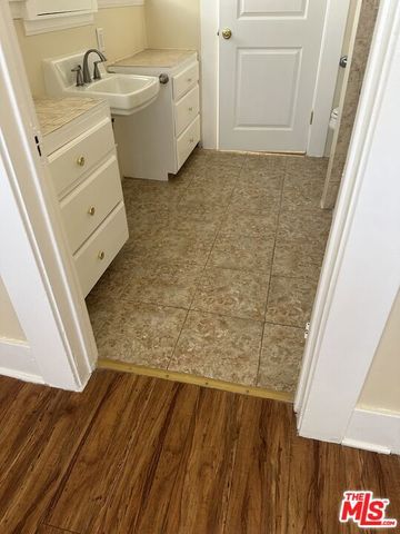 1400 S St Andrews Place, Los Angeles, CA 90019