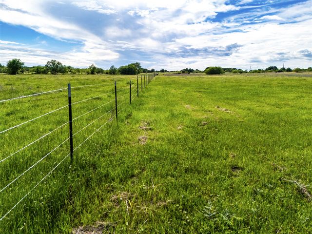 424 County Road 1475, Alvord, TX 76225
