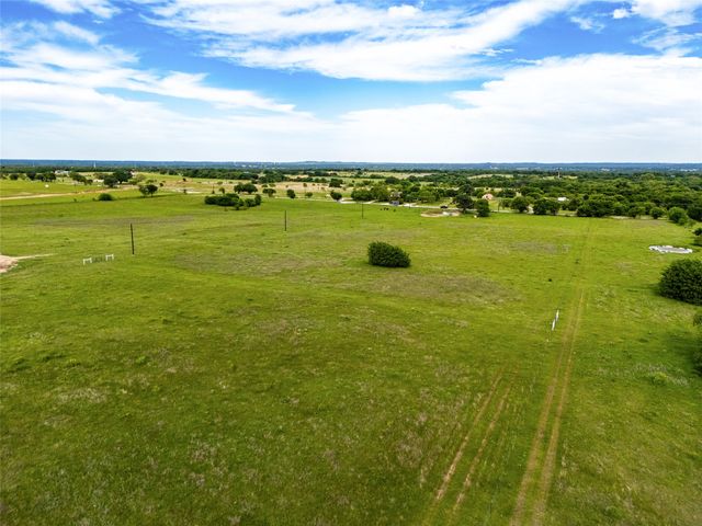 424 County Road 1475, Alvord, TX 76225