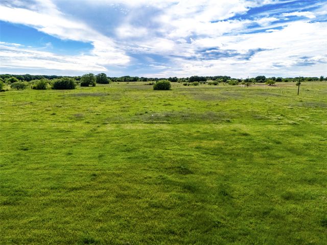 424 County Road 1475, Alvord, TX 76225