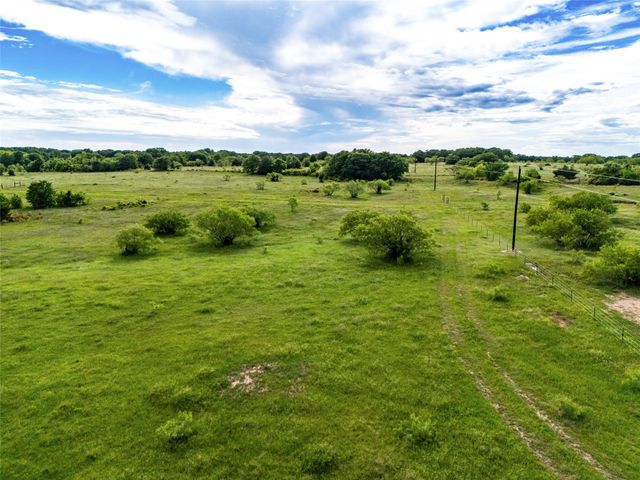 424 County Road 1475, Alvord, TX 76225