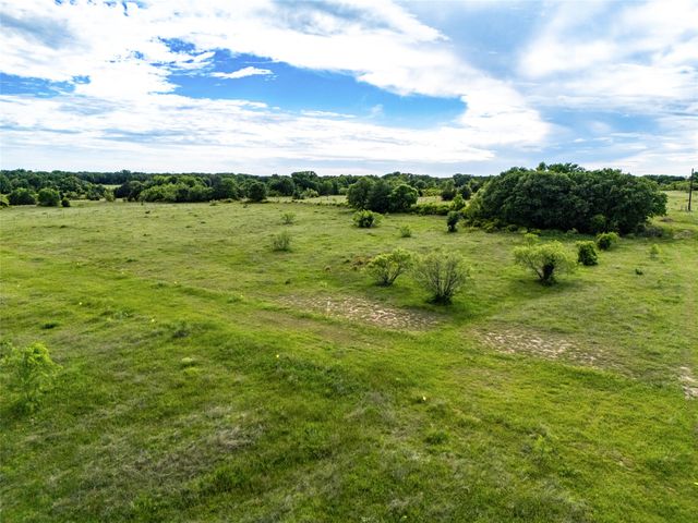 424 County Road 1475, Alvord, TX 76225