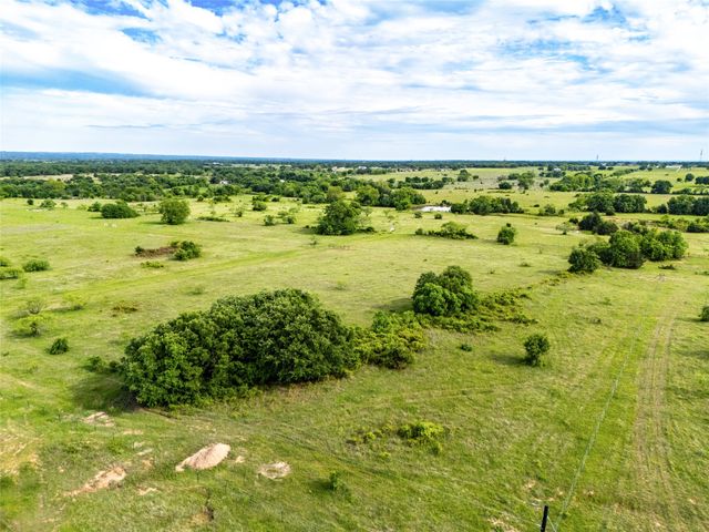 424 County Road 1475, Alvord, TX 76225