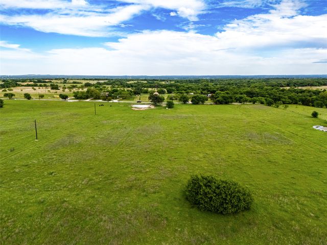 424 County Road 1475, Alvord, TX 76225