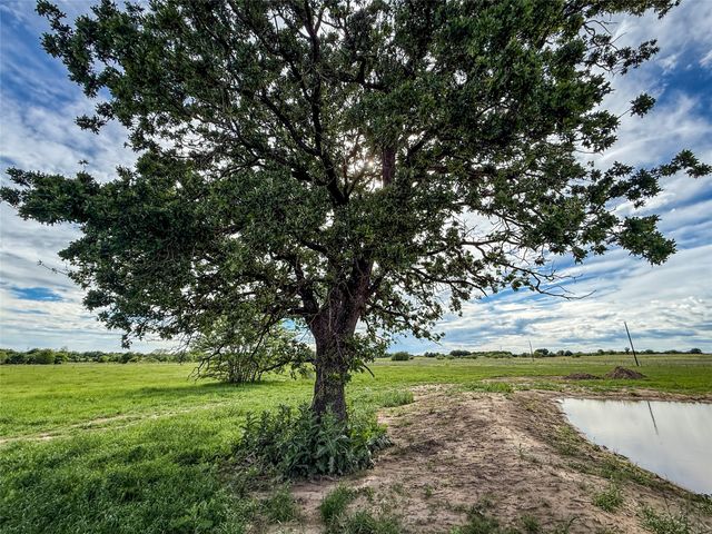 424 County Road 1475, Alvord, TX 76225