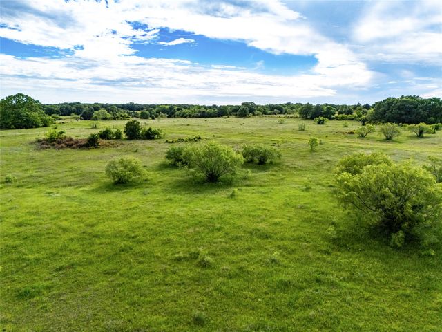 424 County Road 1475, Alvord, TX 76225