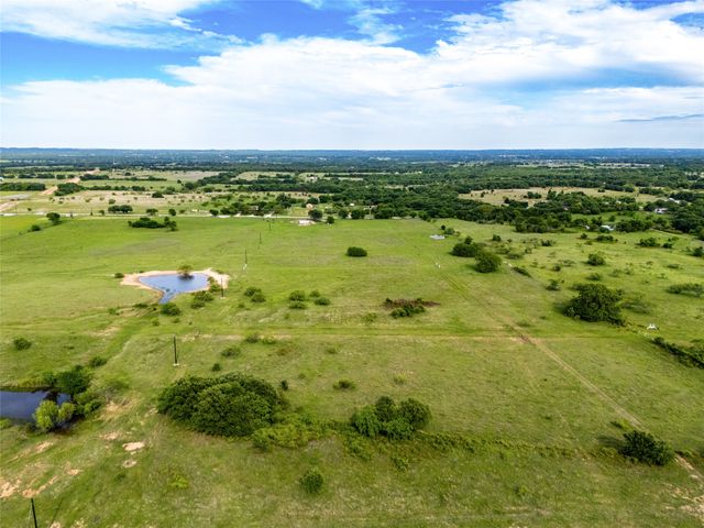 424 County Road 1475, Alvord, TX 76225