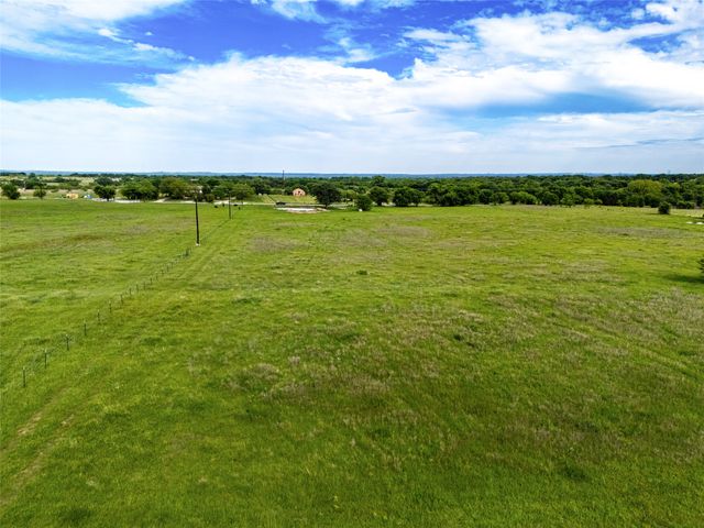 424 County Road 1475, Alvord, TX 76225