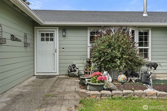 5922 184th Lane SW, Rochester, WA 98579