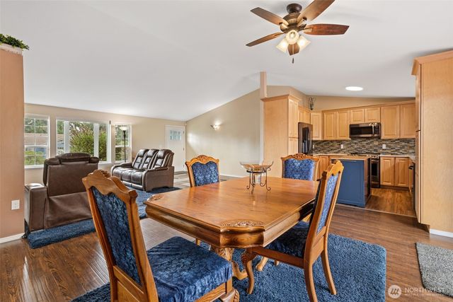 5922 184th Lane SW, Rochester, WA 98579