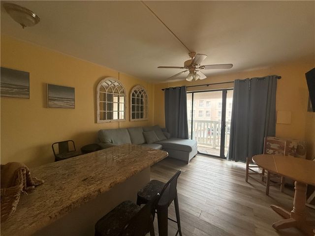 3938 Surfside Blvd 1243, Corpus Christi, TX 78402