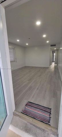 455 Golden Isles Dr 310, Hallandale Beach, FL 33009