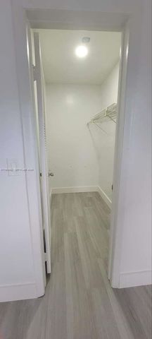 455 Golden Isles Dr 310, Hallandale Beach, FL 33009